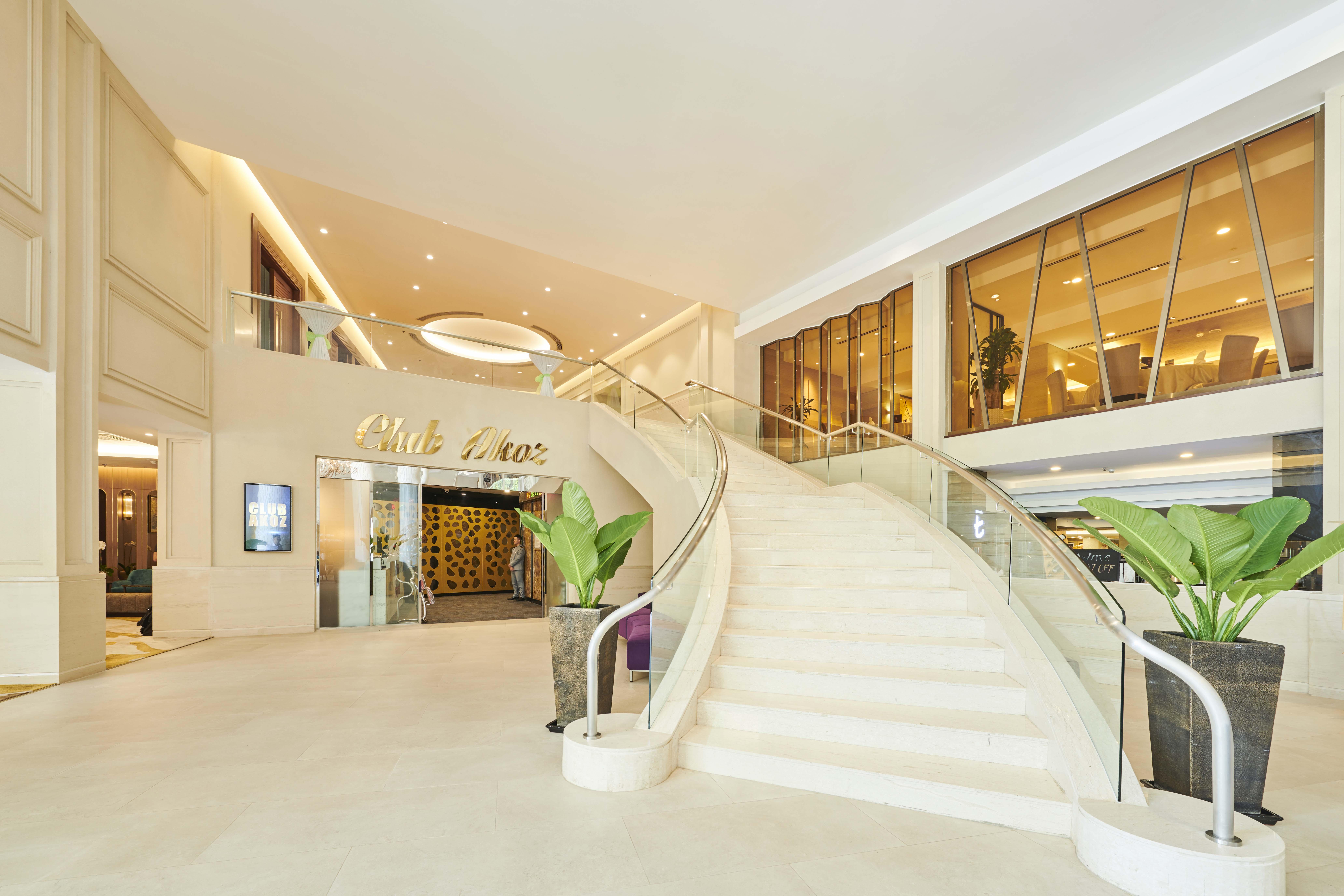 Eastin Grand Hotel Saigon Cidade de Ho Chi Minh Exterior foto The lobby of the hotel