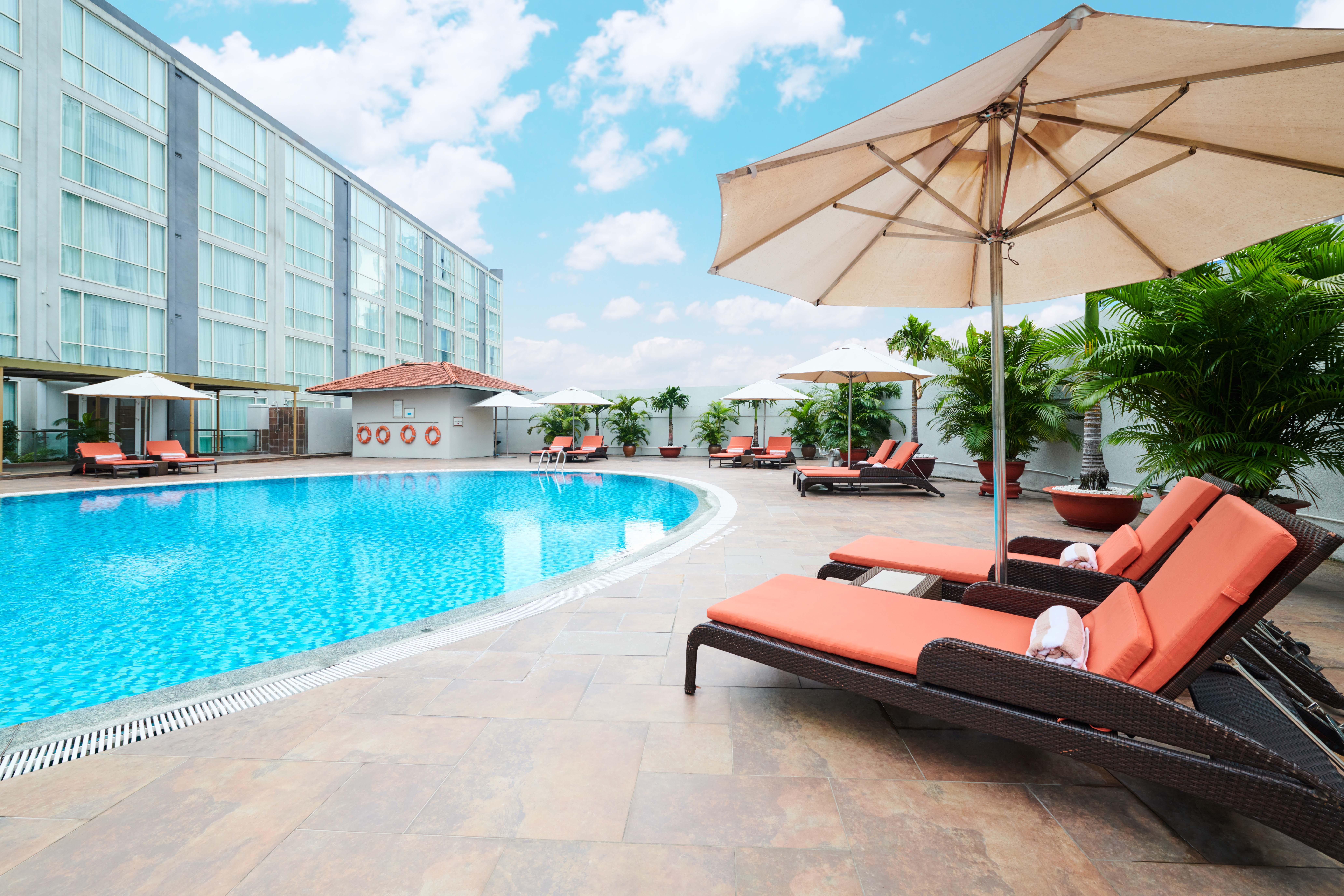 Eastin Grand Hotel Saigon Cidade de Ho Chi Minh Exterior foto The pool at the hotel