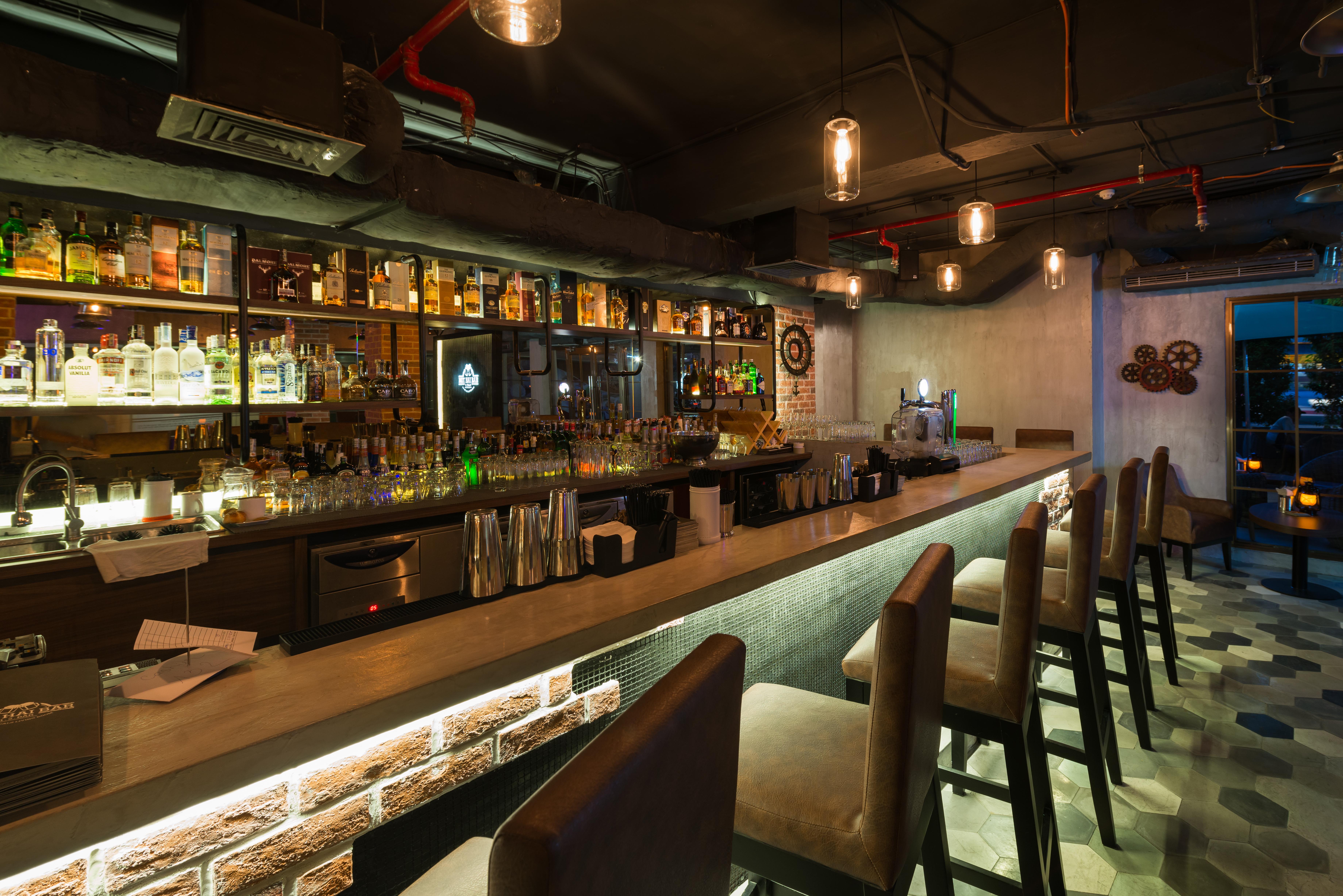 Eastin Grand Hotel Saigon Cidade de Ho Chi Minh Exterior foto Bar at the hotel