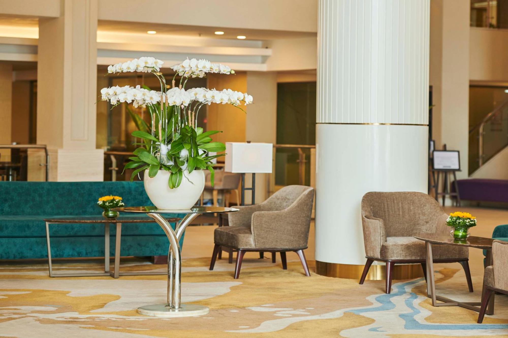 Eastin Grand Hotel Saigon Cidade de Ho Chi Minh Exterior foto The lobby of the hotel